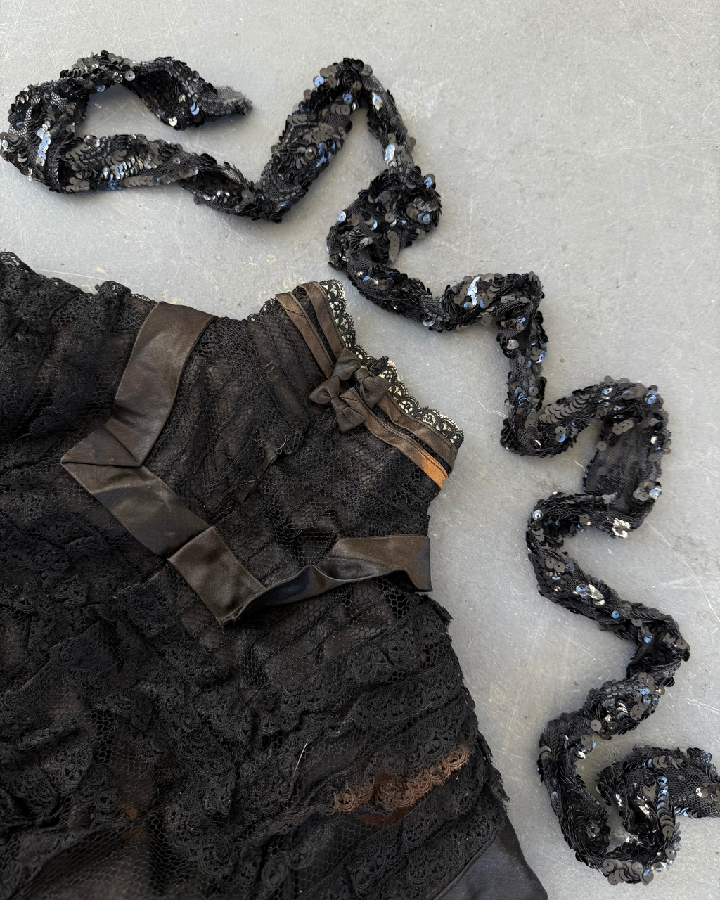 Late Victorian lace ruffle mourning bodice