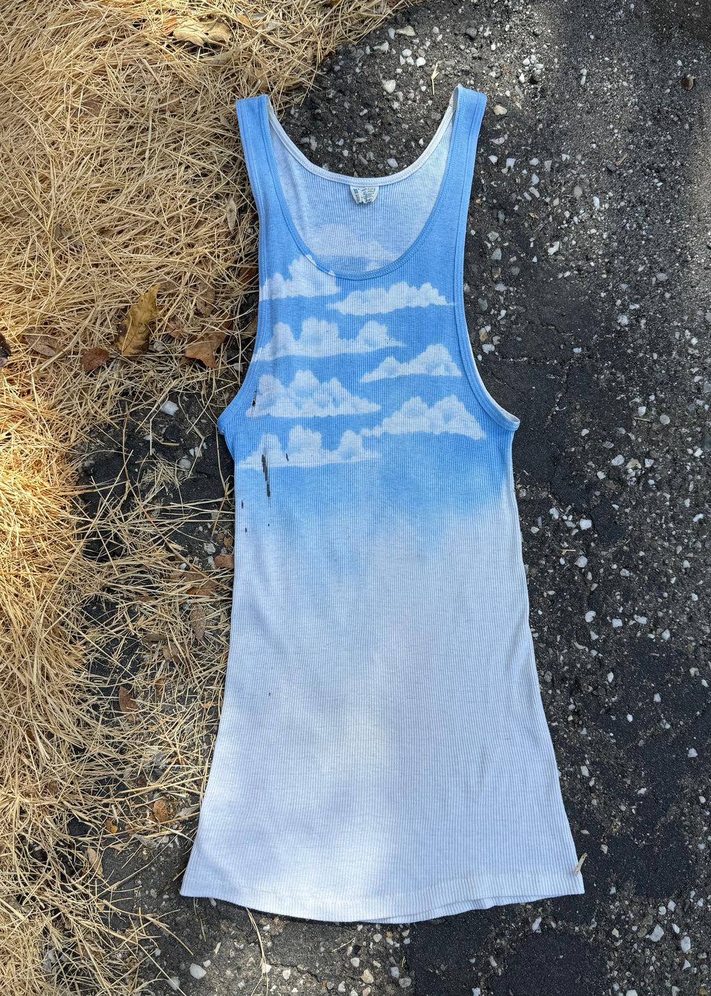 1970s airbrushed clouds tank top