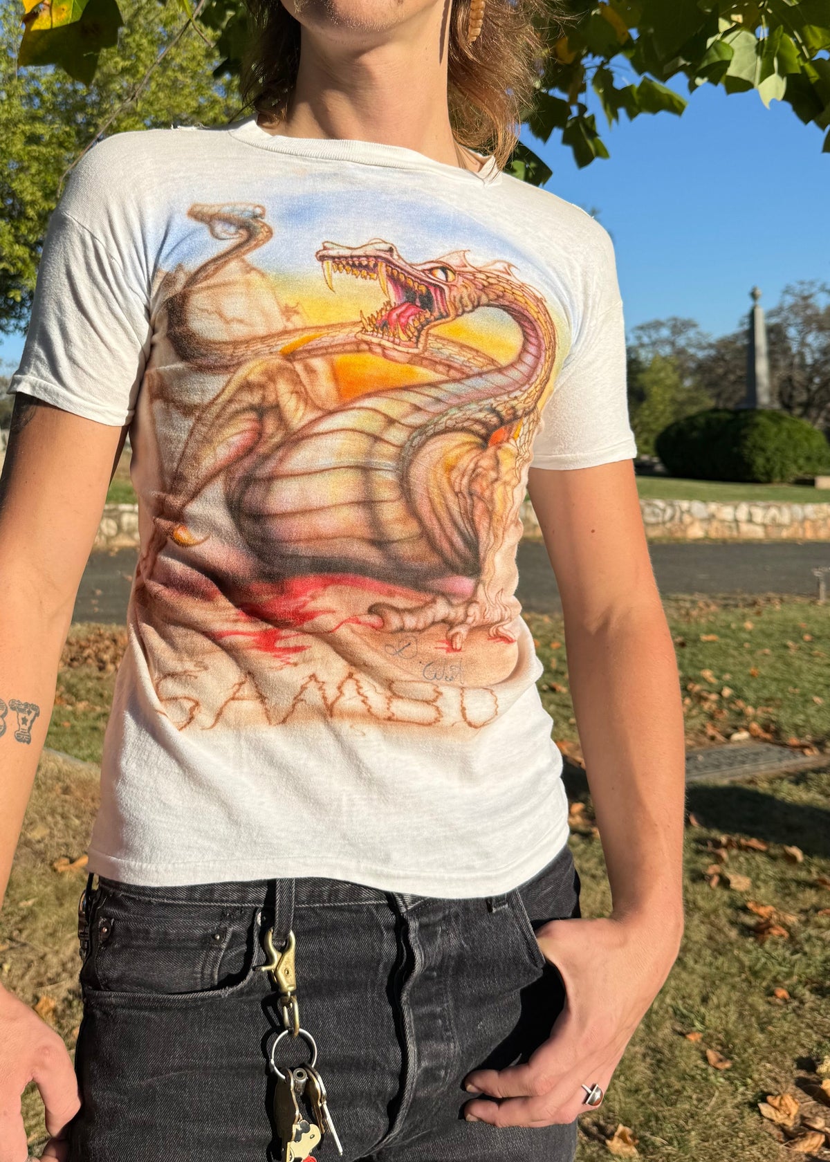 1980s airbrushed dragon tee