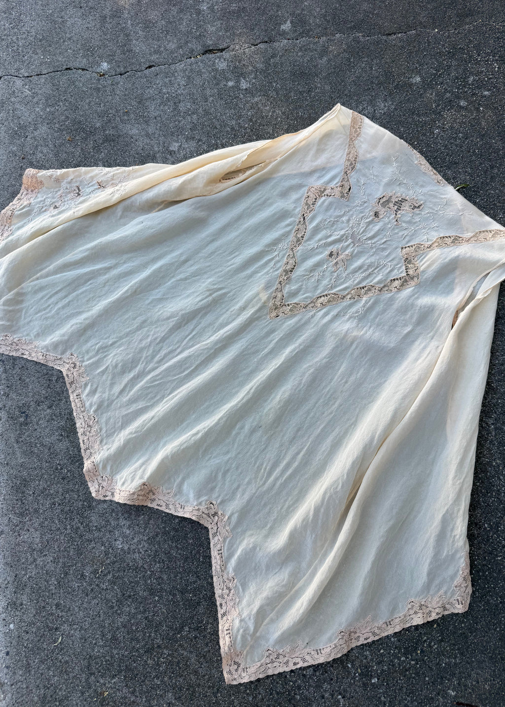 1920s silk vest with lace arrow motif