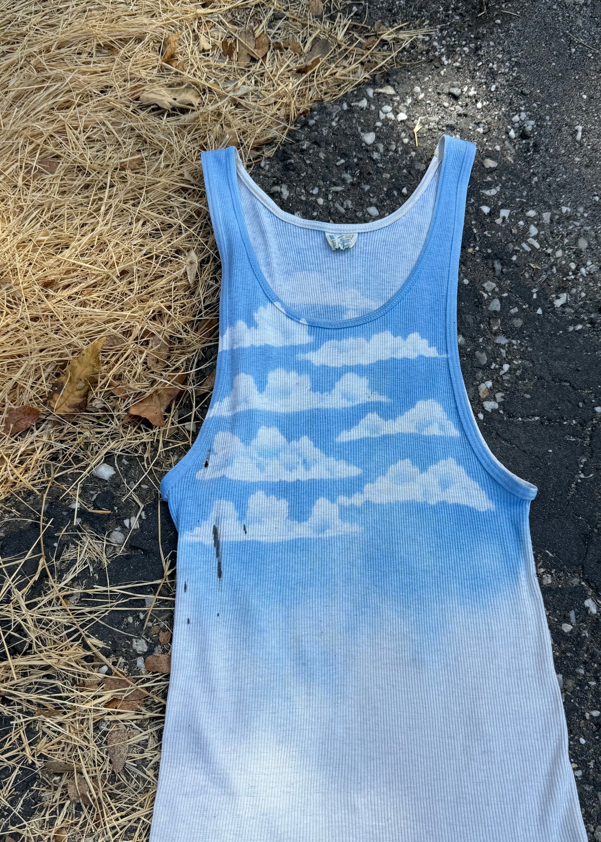 1970s airbrushed clouds tank top