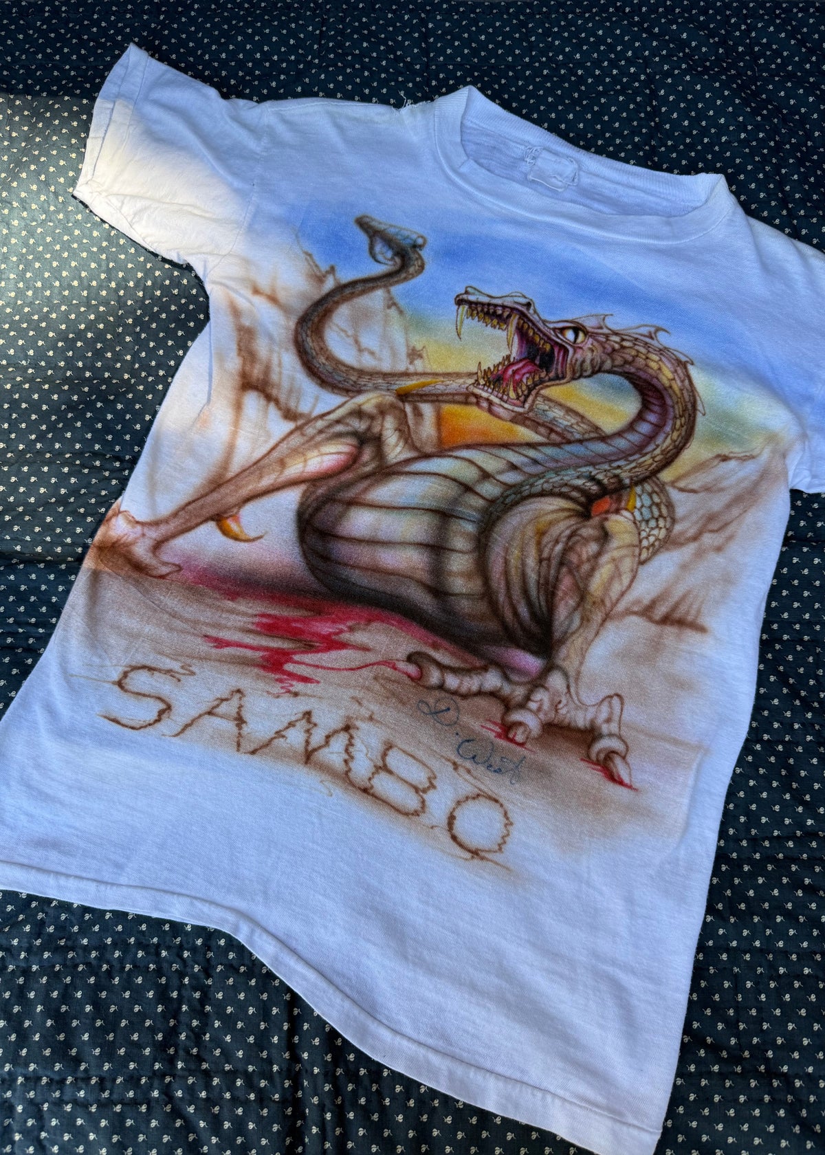 1980s airbrushed dragon tee